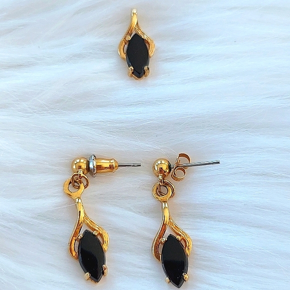 BLACK STONE SET - Picture 3 of 4